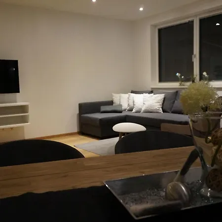 Veranda Appartements Грис-им-Зельрайн